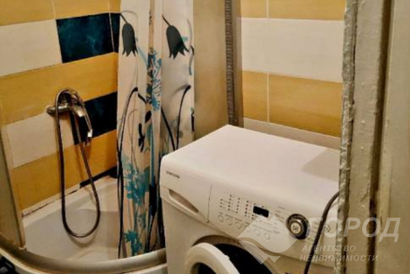 Продам 1-кімнатну квартиру, Центральный рынок, Код: 382888/1