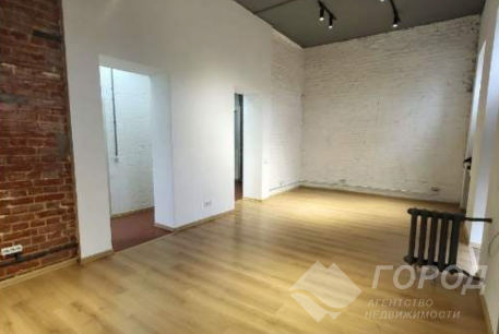 Продам 1-кімнатну квартиру, Центр, Код: 382888/68