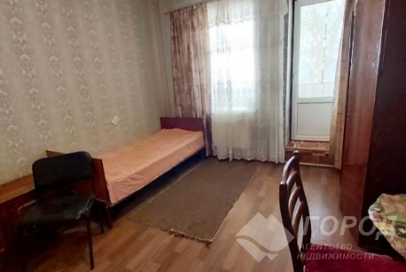 Продам 1-кімнатну квартиру, Рогань, Код: 382888/69