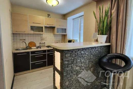 Продам 1-кімнатну квартиру, Гагарина проспект, Проспект Гагарина метро, Код: 389952/4