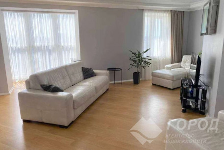 Сдам 4-х кімнатну квартиру, Гагарина проспект, Код: 391186/8