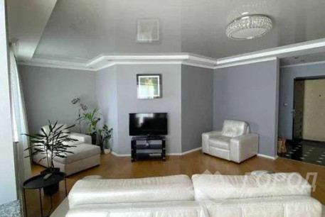 Сдам 4-х кімнатну квартиру, Гагарина проспект, Код: 391186/8