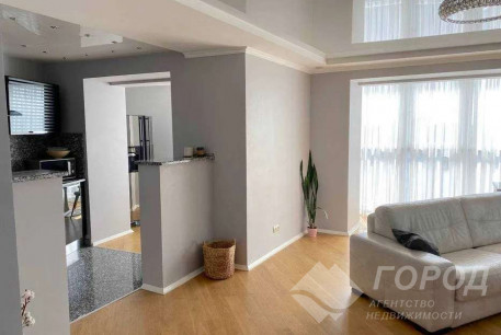 Сдам 4-х кімнатну квартиру, Гагарина проспект, Код: 391186/8