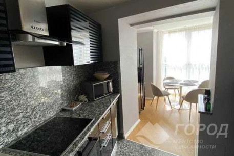 Сдам 4-х кімнатну квартиру, Гагарина проспект, Код: 391186/8