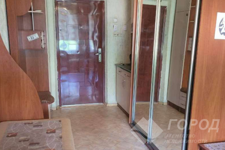 Продам гостинку, ХТЗ, Код: 396409/44