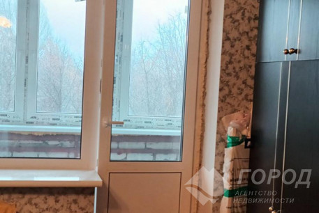 Продам 3-х кімнатну квартиру, Рогань, Солнечный, Код: 401931/2