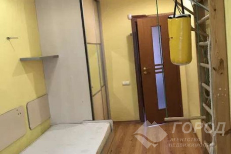 Продам 3-х кімнатну квартиру, Центр, Код: 402756/4