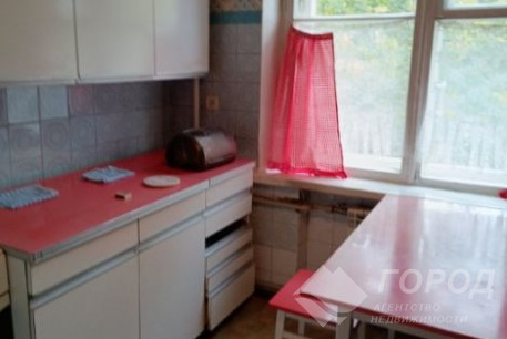 Продам 2-х кімнатну квартиру, Гагарина проспект, Защитников Украины метро (Площадь Восстания), Код: 410363/40