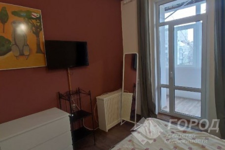 Продам 4-х кімнатну квартиру, Центр, Университет метро, Код: 410363/48