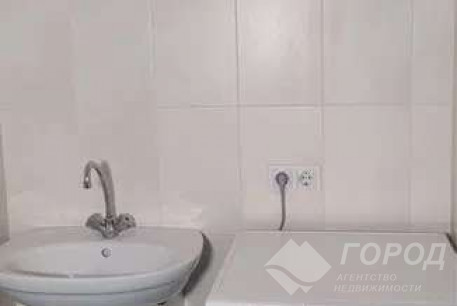 Продам 2-х кімнатну квартиру в новобудові, Центр, Код: 418082/5