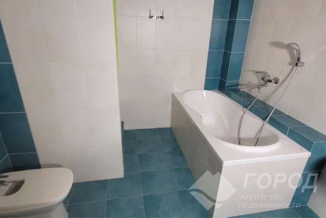 Продам 2-х кімнатну квартиру в новобудові, Центр, Код: 418082/5