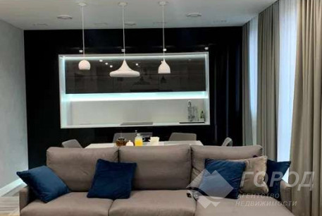 Продам 3-х кімнатну квартиру, Центр, Код: 423352/3