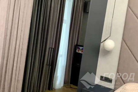 Продам 3-х кімнатну квартиру, Центр, Код: 423352/3