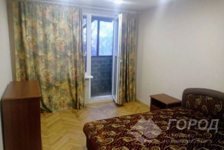 Продам 2-х кімнатну квартиру, Центр, Код: 425181/1