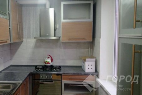 Продам 2-х кімнатну квартиру, Центр, Код: 425181/1