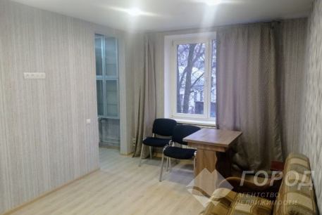 Продам 2-х кімнатну квартиру, Центр, Код: 425181/1