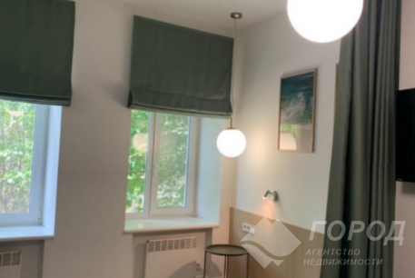 Продам 1-кімнатну квартиру, Центральный рынок, Код: 425181/16