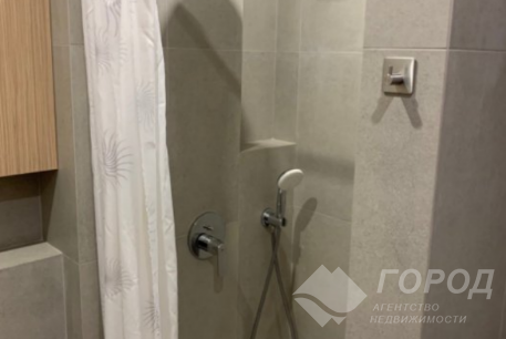 Продам 1-кімнатну квартиру, Центральный рынок, Код: 425181/16