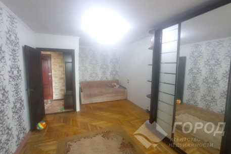 Продам 1-кімнатну квартиру, Основа, Код: 425181/17