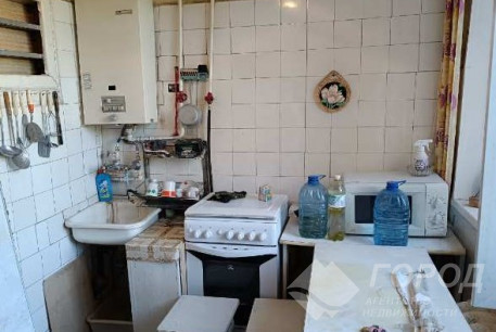 Продам 2-х кімнатну квартиру, Центр, Код: 426104/7