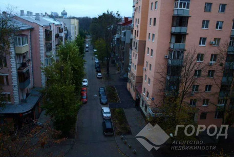 Сдам 3-х кімнатну квартиру, Центр, Код: 429099/3