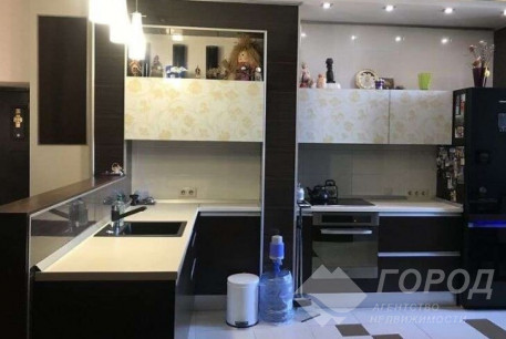 Продам 3-х кімнатну квартиру, Гагарина проспект, Проспект Гагарина метро, Код: 429692/2