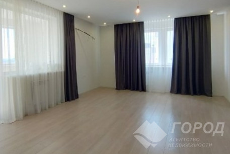 Продам 4-х кімнатну квартиру, Салтовский, Код: 434323/19