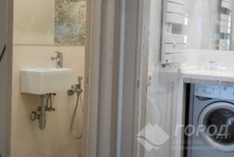 Продам 4-х кімнатну квартиру, Салтовский, Код: 434323/19