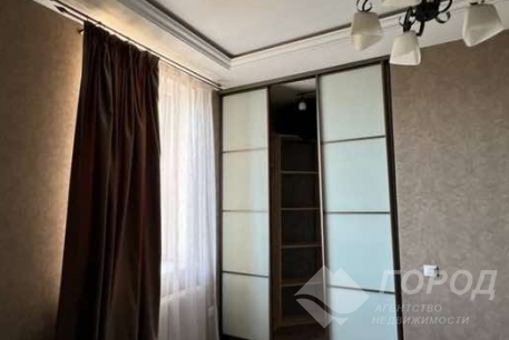 Продам 2-х кімнатну квартиру, Центральный рынок, Код: 436501/23