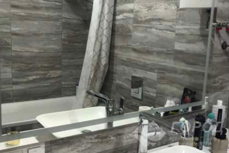 Продам 2-х кімнатну квартиру в новобудові, Центр, Код: 437113/1