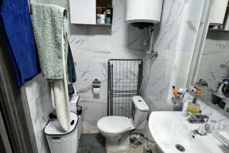 Продам 1-кімнатну квартиру в новобудові, Центральный рынок, Код: 438062/2