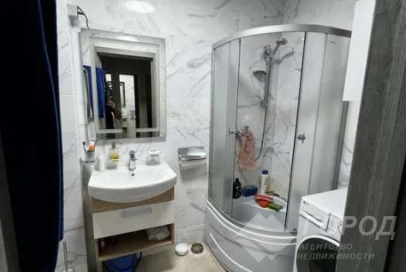 Продам 1-кімнатну квартиру в новобудові, Центральный рынок, Код: 438062/2