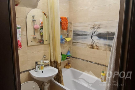 Продам 2-х кімнатну квартиру, Новые дома, Коммунальный рынок, Код: 439392/2