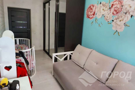 Продам 2-х кімнатну квартиру, Одесская, Код: 446725/11