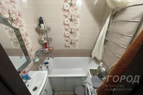 Продам 3-х кімнатну квартиру, Одесская, Код: 450553/2