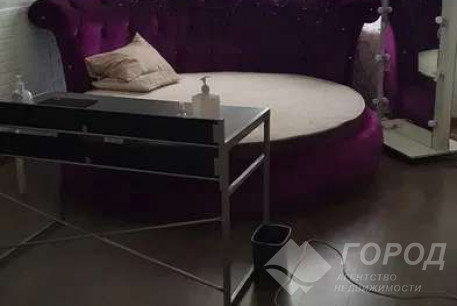 Сдам 5-и кімнатну квартиру, Центр, Код: 454718/6