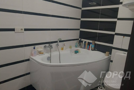 Продам 3-х кімнатну квартиру, Одесская, Код: 455298/10