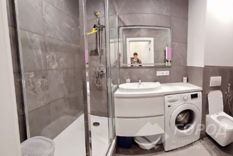 Продам 1-кімнатну квартиру в новобудові, Рогань, Код: 458921/26