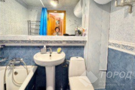 Продам 3-х кімнатну квартиру, Алексеевка, Код: 458921/45