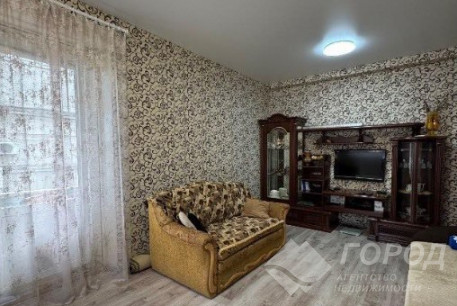 Продам 2-х кімнатну квартиру, Центр, Код: 458921/51