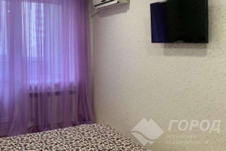 Продам 4-х кімнатну квартиру, Алексеевка, Код: 462524/9