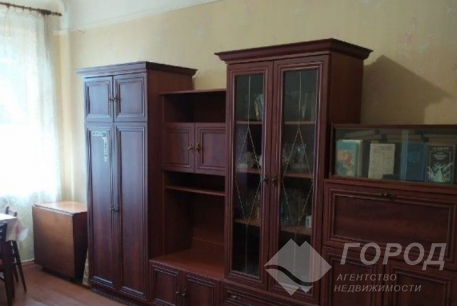 Продам 1-кімнатну квартиру, Центральный рынок, Код: 462932/21