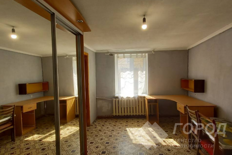 Продам 1-кімнатну квартиру, Центр, Код: 464182/28