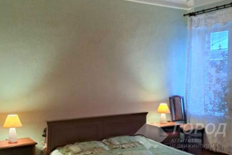 Продам 4-х кімнатну квартиру, Центр, Код: 464873/6