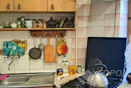 Продам 4-х кімнатну квартиру, Центр, Код: 464873/6