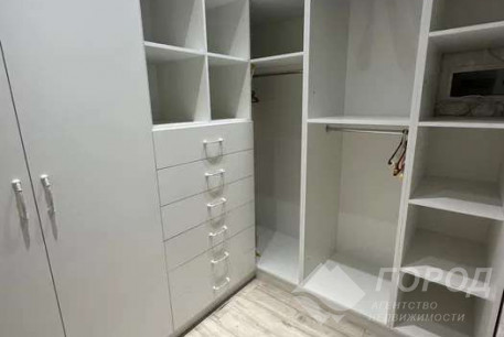 Сдам 3-х кімнатну квартиру, Центральный рынок, Код: 465217/7