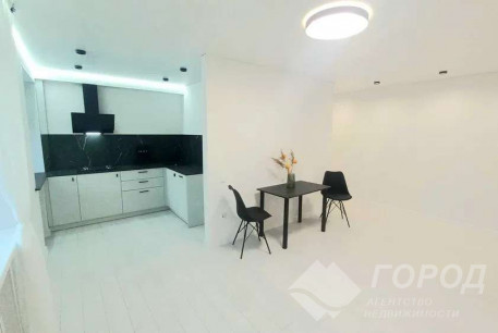 Продам 3-х кімнатну квартиру, Сосновая Горка, Научная метро, Код: 465351/17