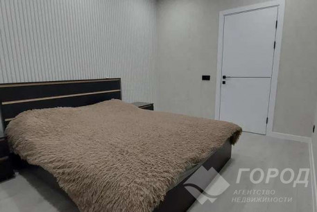 Продам 3-х кімнатну квартиру, ХТЗ, ХТЗ метро, Код: 466046/5