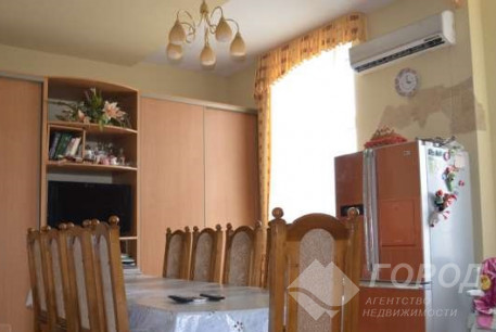 Продам 5-и кімнатну квартиру, Центр, Площадь Конституции метро (Советская), Код: 467005/1