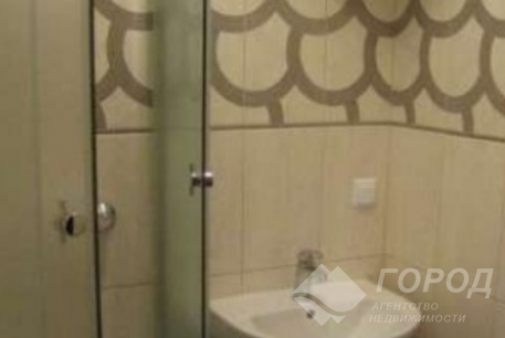 Продам 1-кімнатну квартиру, Центр, Код: 478335/1